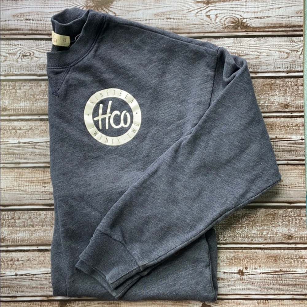 Sweatshirt